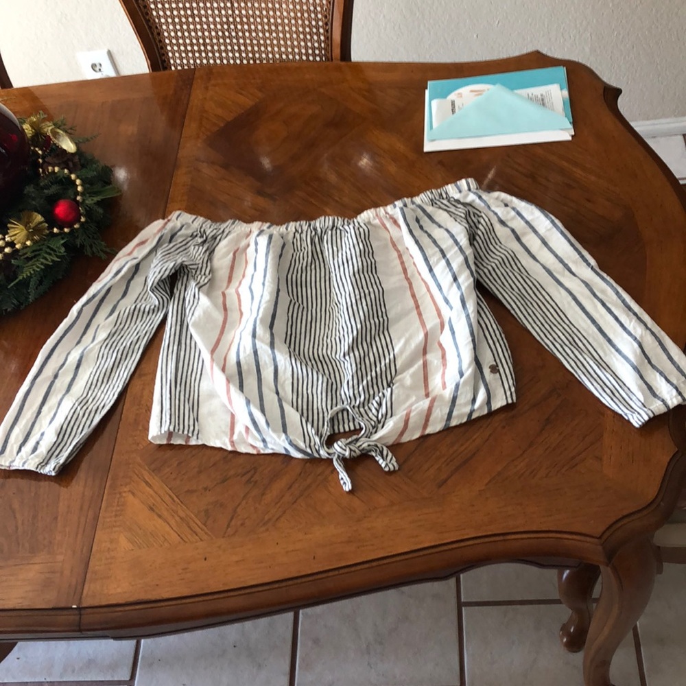 Extra Small Roxy Off The Shoulder Crop Top